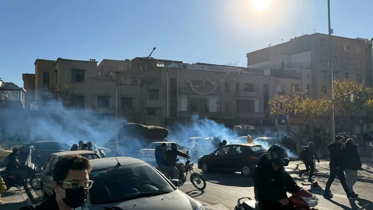 Líder de Irán afirma que han muerto “varios miles” de personas en las protestas