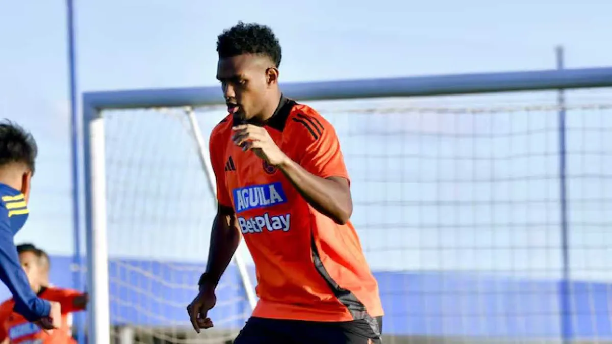 La Selección Colombia reporta la baja de Juan Cabal para partidos de eliminatorias