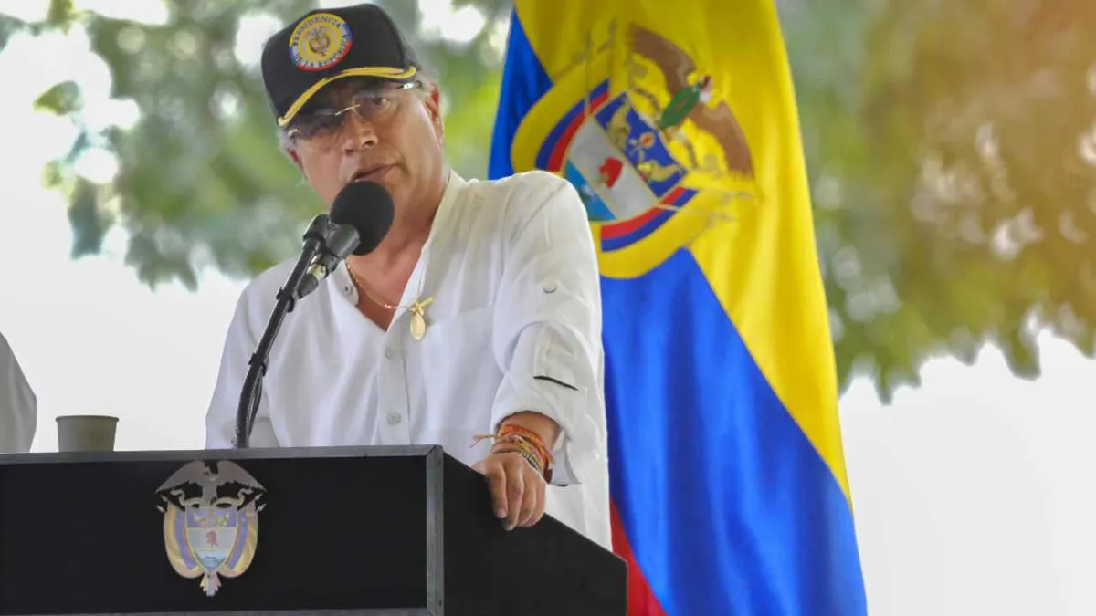 Petro atribuye la rebaja de clasificaciones de Colombia al rechazo a su reforma tributaria