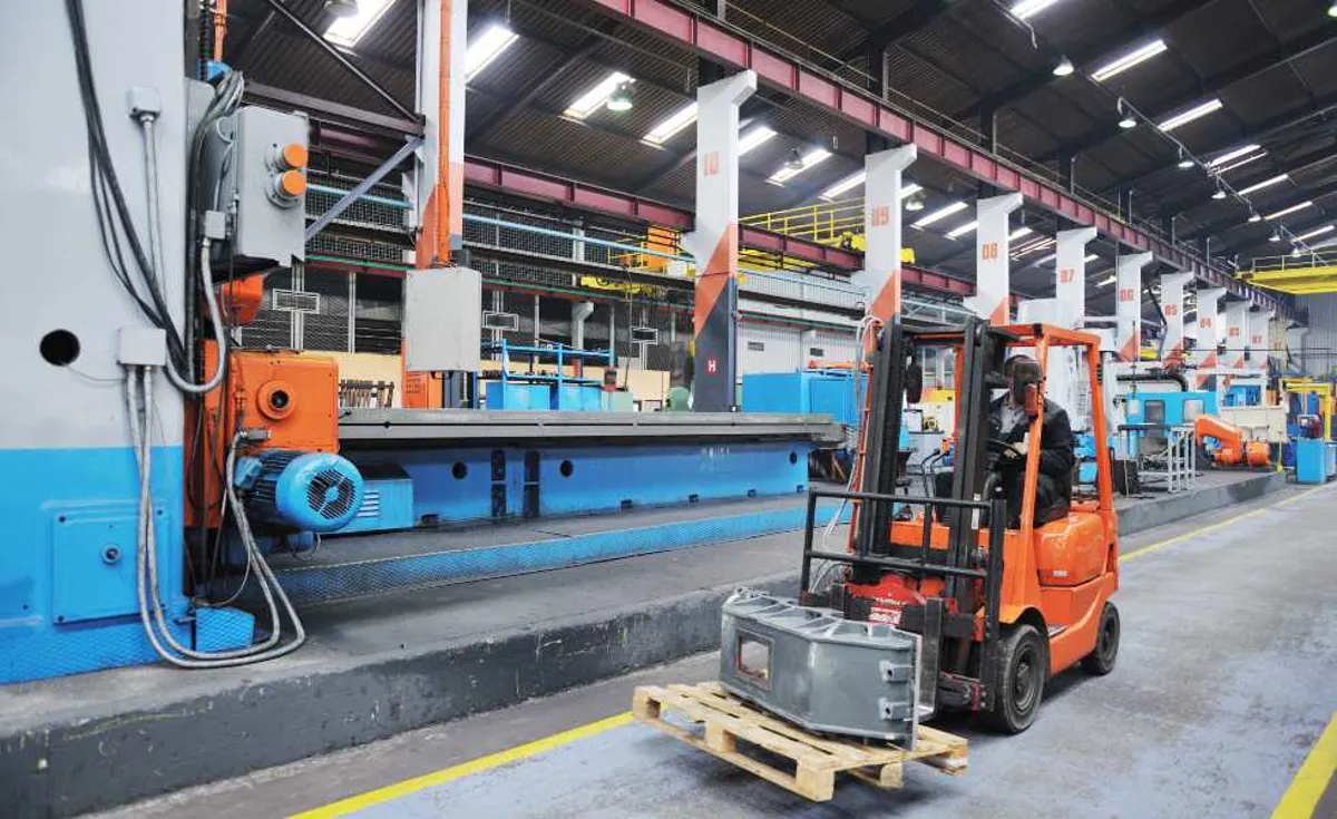La producción industrial de Colombia baja un 2,4 % en mayo tras recuperación de abril