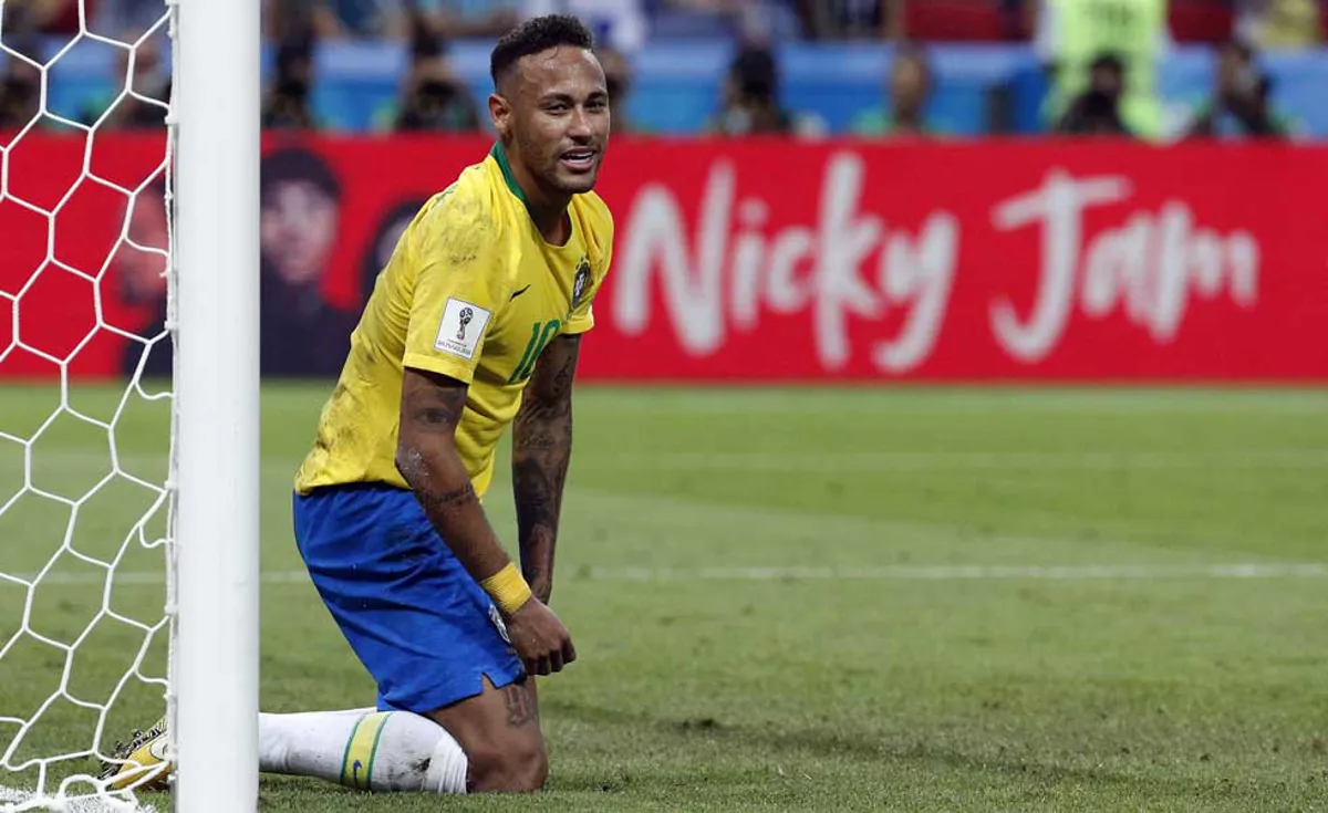 Neymar vuelve a la selección brasileña para enfrentar a Colombia en eliminatorias