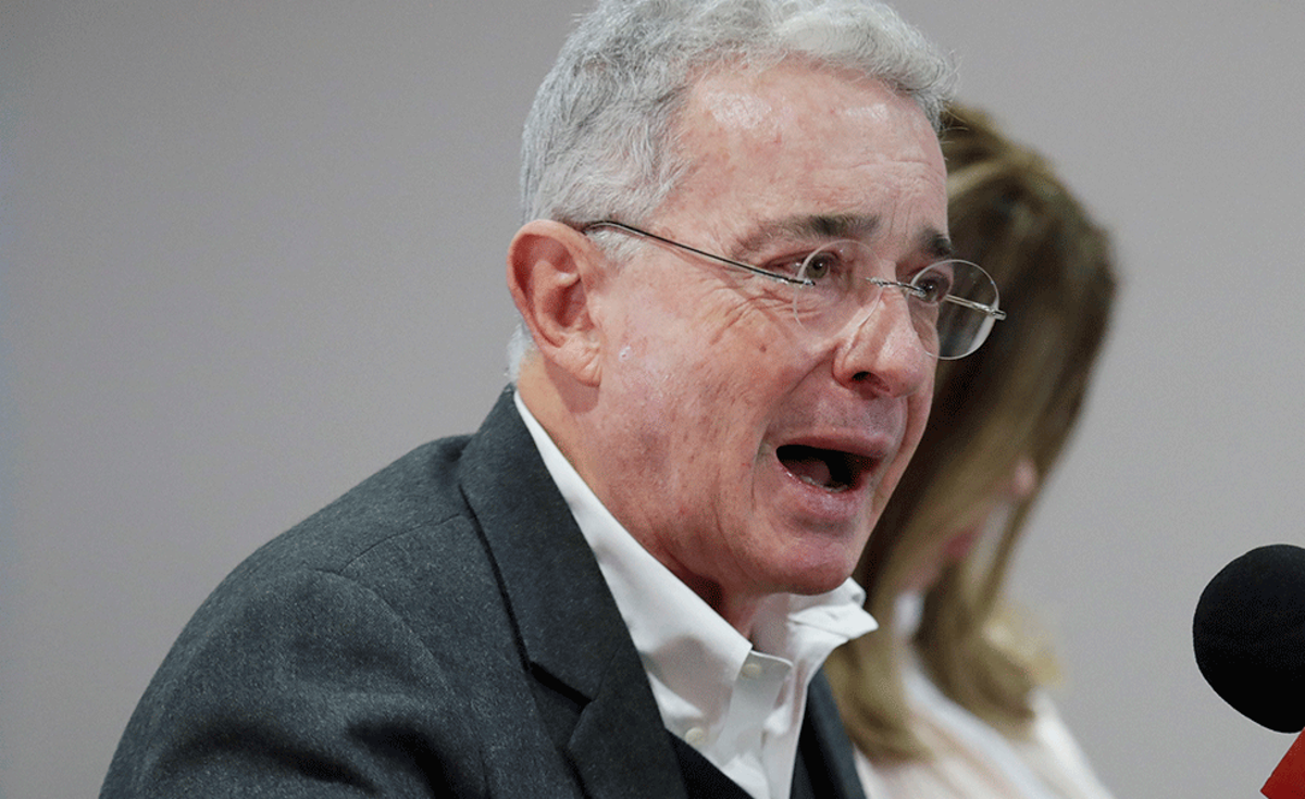 Expresidente Uribe, honrado de que el Parlamento venezolano lo declare “su enemigo”