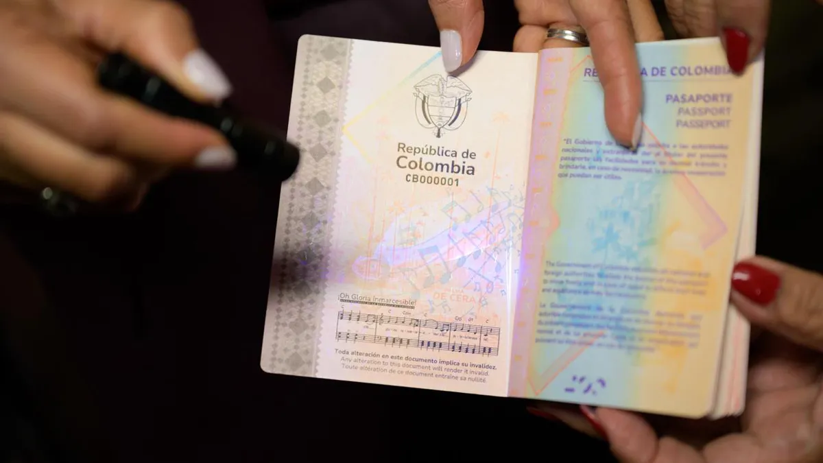 Pasaporte colombiano: empresa francesa Ingroup, ligada a escándalo de corrupción en Ucrania, está detrás de su expedición