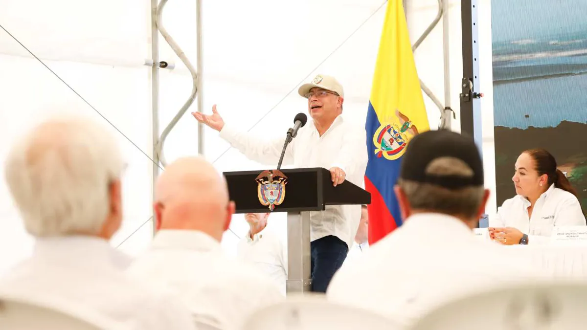 Petro ordena no reanudar cese al fuego con disidencia Farc tras escalada de violencia