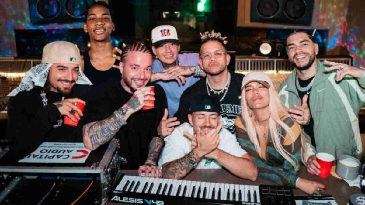 Fuertes críticas a nuevo tema de Karol G, Feid, Maluma, J Balvin y otras estrellas del reguetón