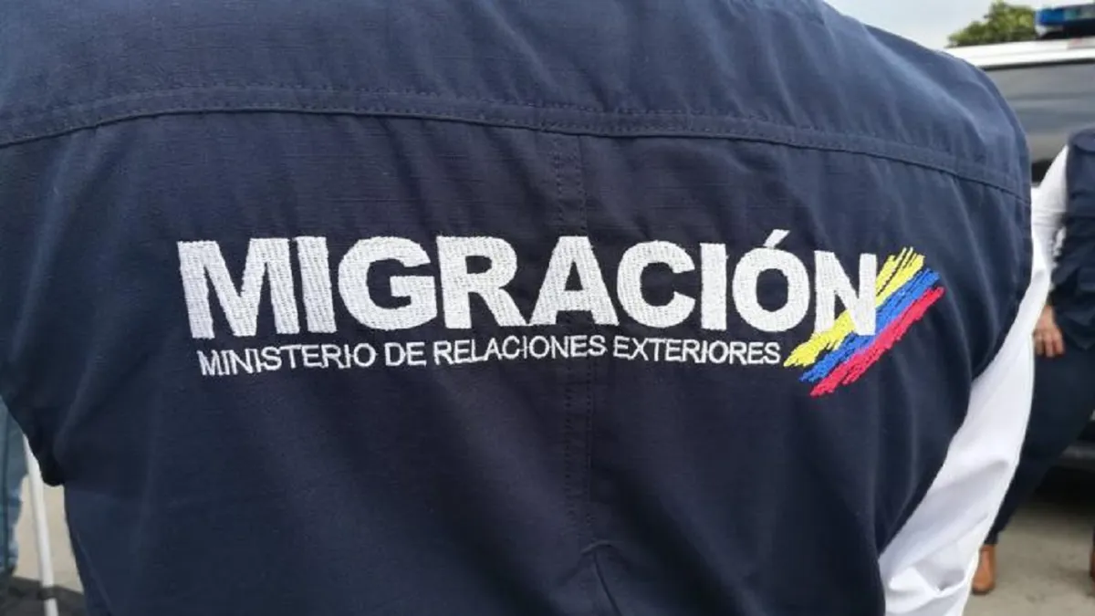 Procuraduría sanciona a oficial de Migración por facilitar tráfico de migrantes