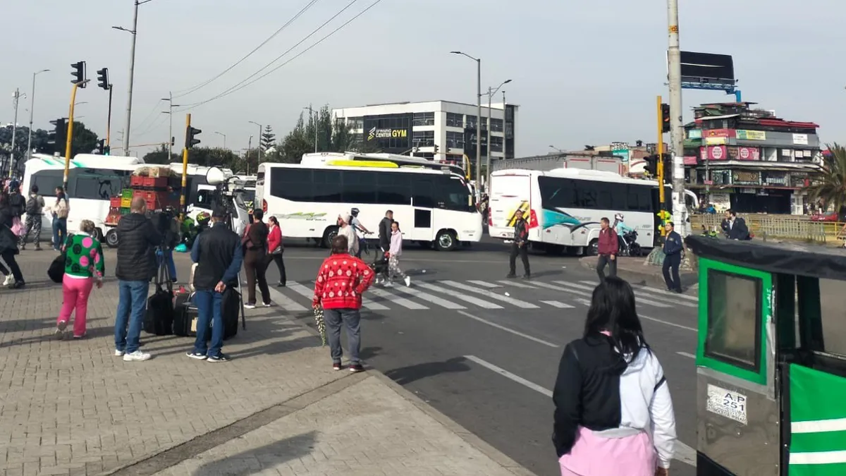 Cientos de ciudadanos afectados por paro de transportadores