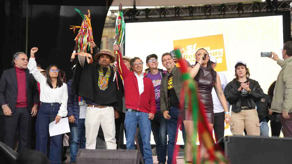 Petro hace un llamado a rebelarse contra quienes se oponen a sus reformas sociales