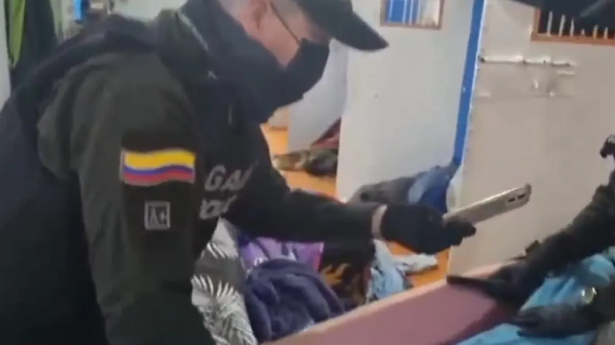Desmantelan un “call center” de extorsión que operaba desde la cárcel La Picota