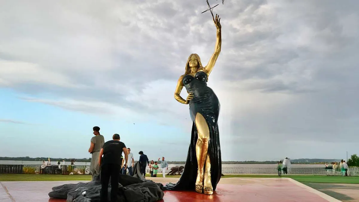 Barranquilla celebra el cumpleaños de Sofía Vergara con una estatua monumental