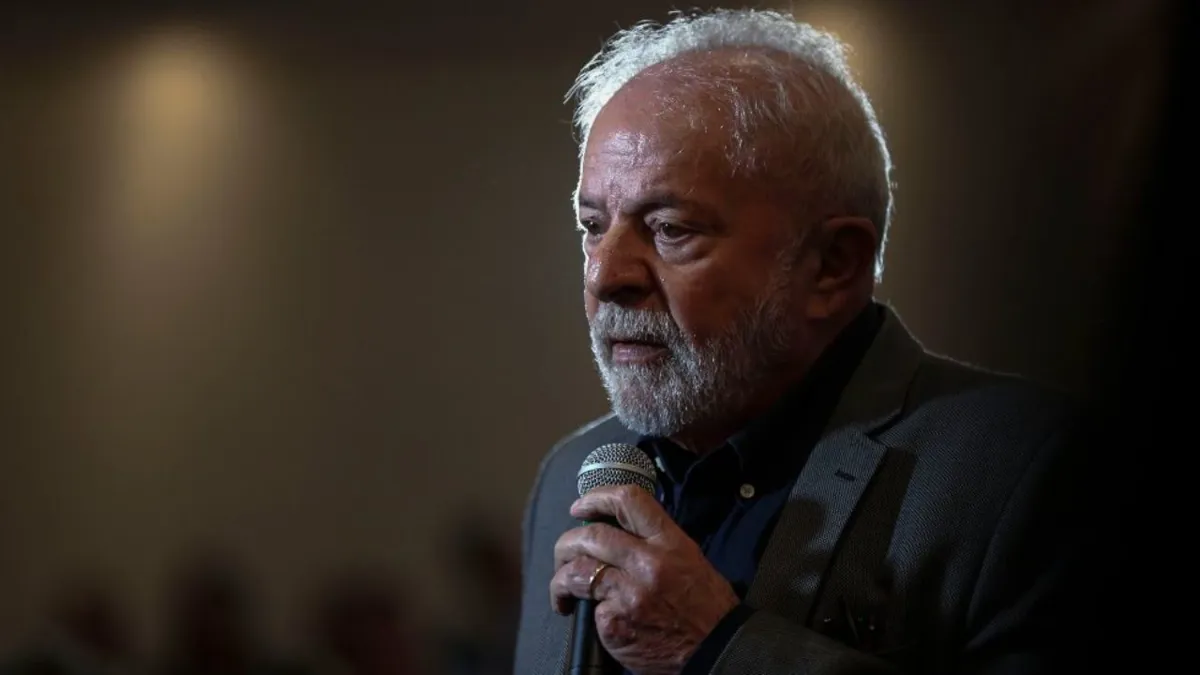 Lula destituye al presidente de la petrolera Petrobras