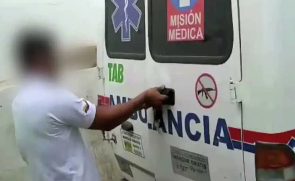 Grupo armado retiene una ambulancia del CICR que llevaba un herido en Arauca