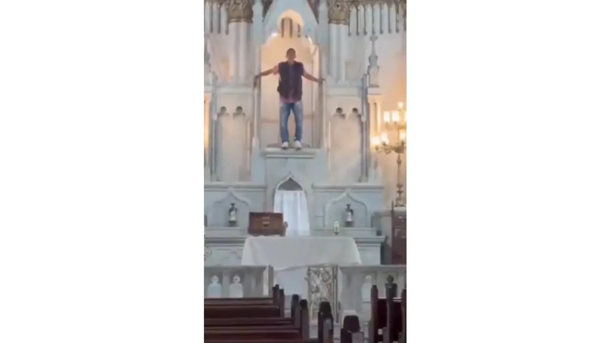 La Ermita: hombre ingresó a iglesia de Cali y destruyó imágenes religiosas