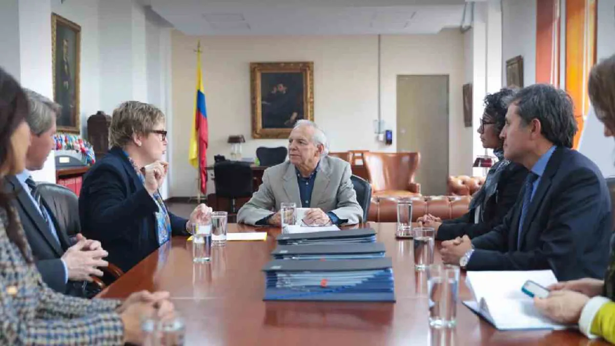 Colombia recibe 1.300 millones de dólares para políticas sociales