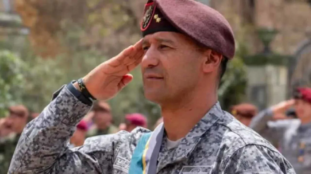 Petro nombró al general Pedro Sánchez como nuevo ministro de Defensa