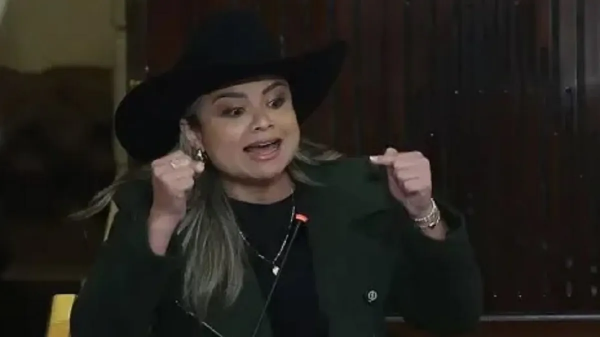 Congresista Lina Garrido, tendencia en redes sociales tras arremeter contra Petro