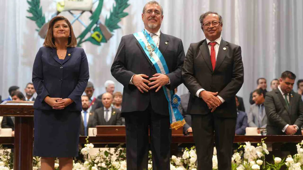 Petro no irá a Davos por problemas logísticos derivados de la investidura en Guatemala