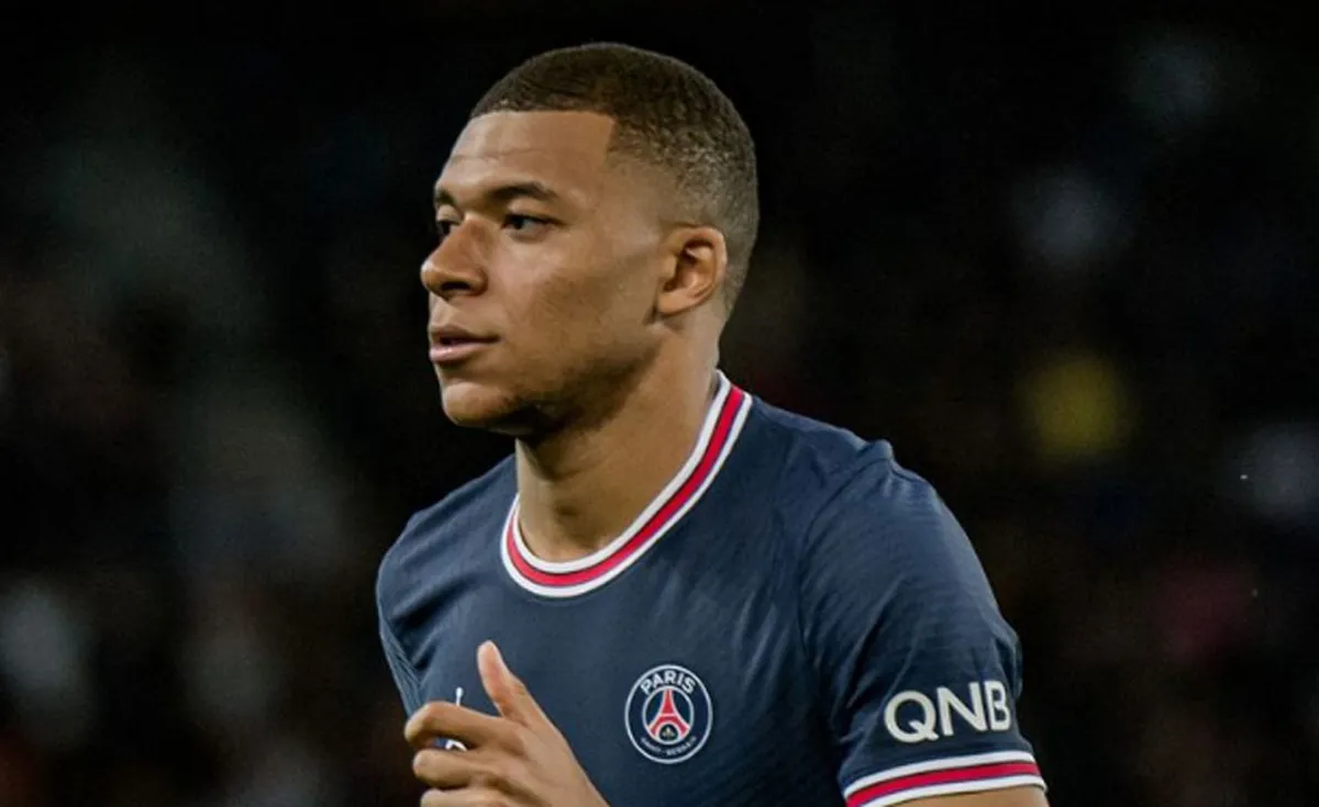 Mbappé anuncia al PSG que no seguirá la próxima temporada