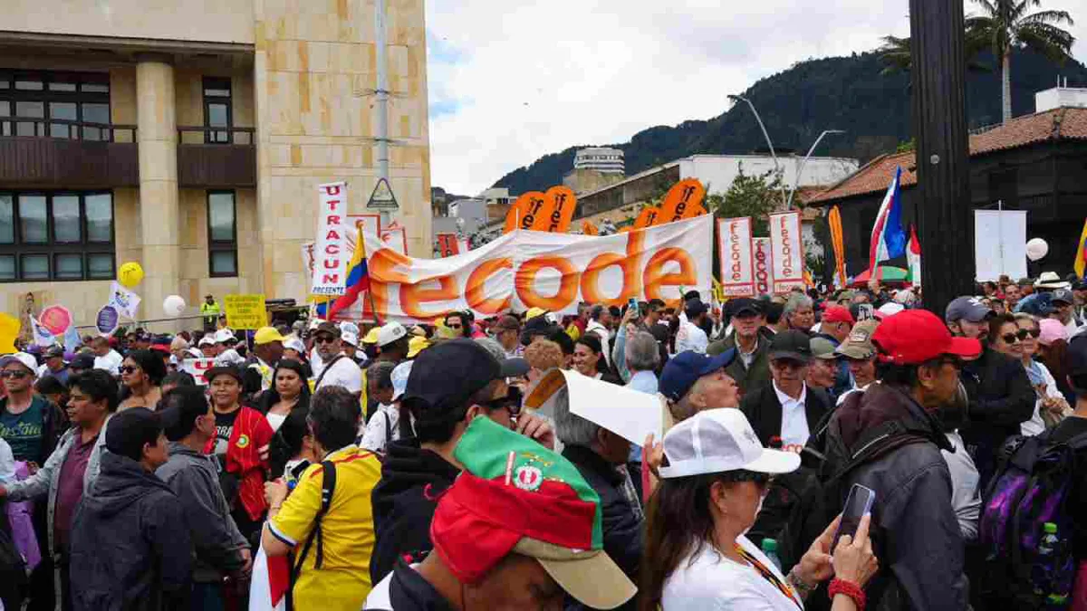 Paro de maestros por rechazo a ley que reforma la educación