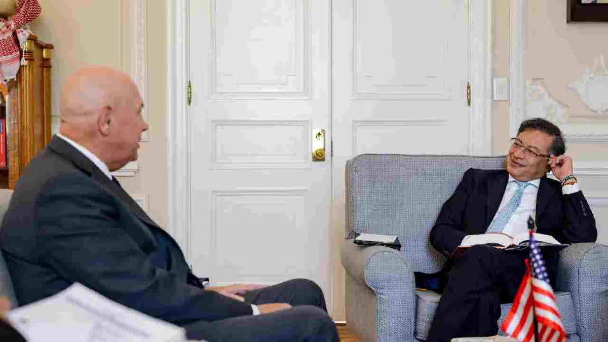 Petro se reúne con funcionarios de EE.UU. por primera vez después de la crisis diplomática