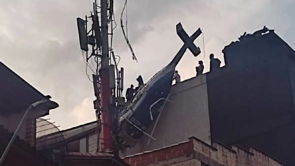Caída de helicóptero sobre edificio en Medellín deja un herido
