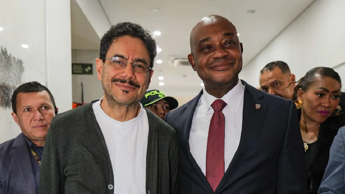 Iván Cepeda suma a Luis Gilberto Murillo: el excanciller renuncia a su candidatura presidencial