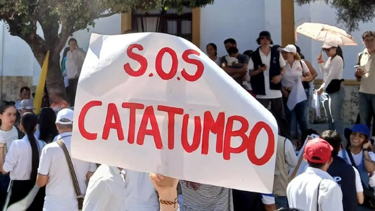 Ascienden a 56 los muertos y a 54.000 los desplazados por violencia en el Catatumbo