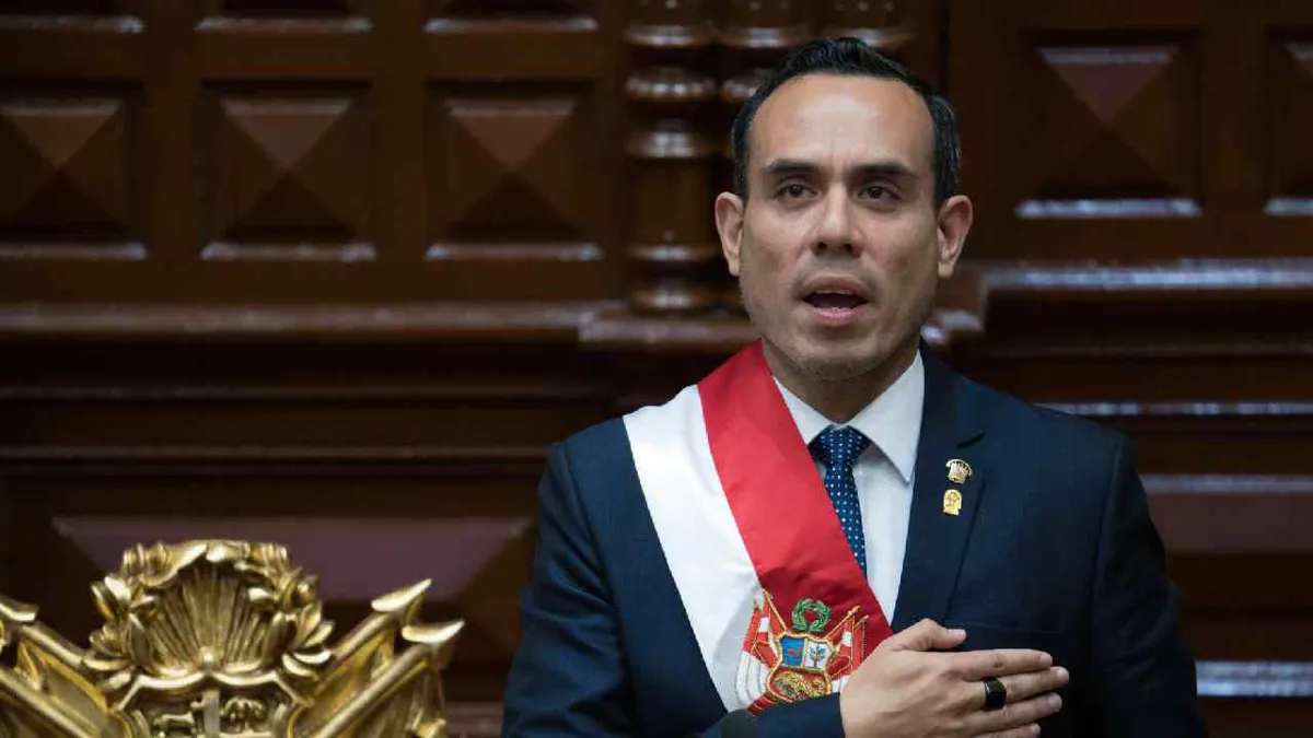 José Jerí asume como presidente interino de Perú tras destitución exprés de Boluarte