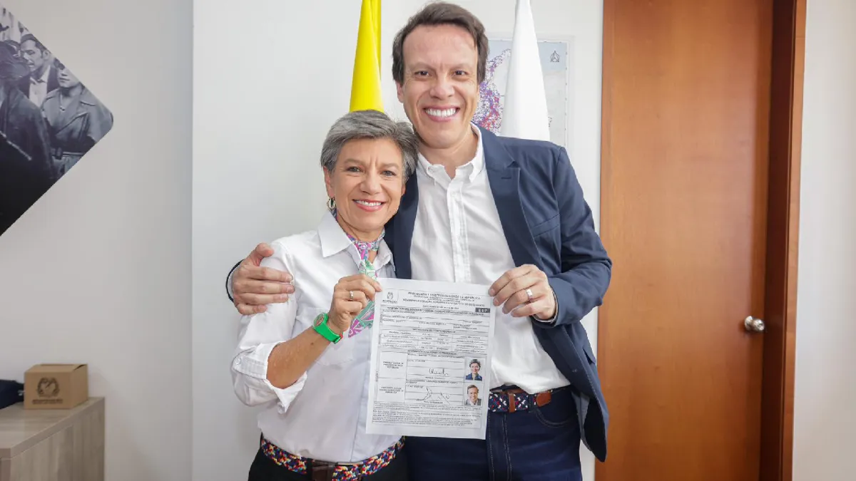 Queda inscrita la fórmula presidencial de Claudia López y Leonardo Huertas