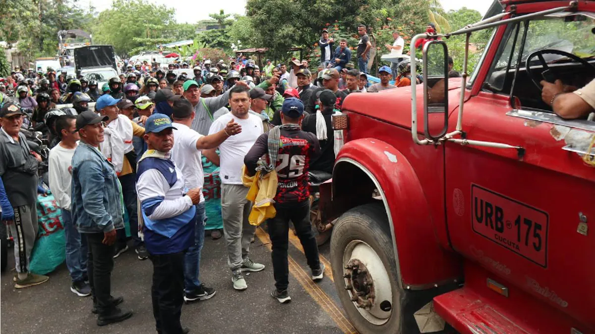 Productores de arroz siguen protestando por precios bajos y piden apoyo