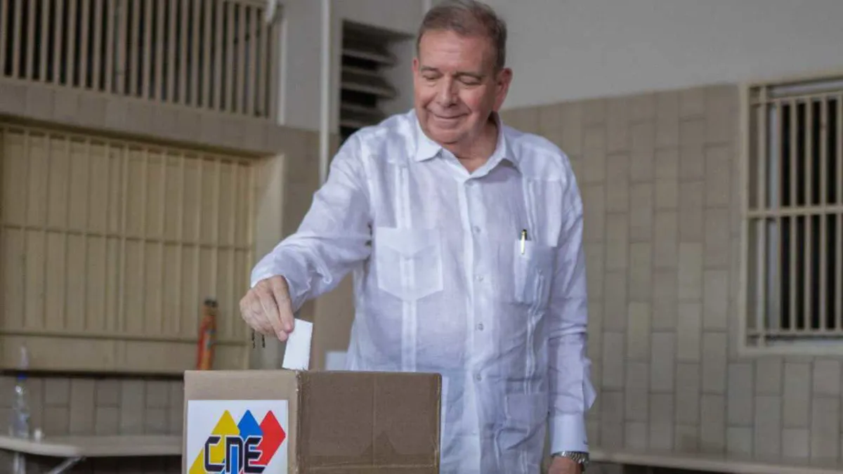 Comando de Edmundo González llama a regresar a los centros electorales para el escrutinio