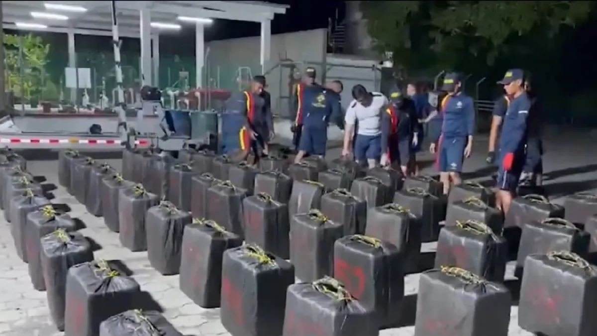 Armada incauta dos toneladas de cocaína en Nariño y captura a tres personas, una colombiana
