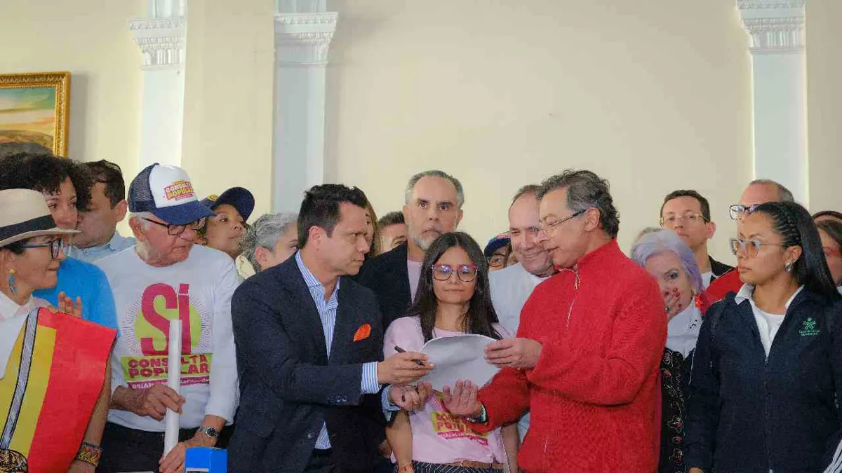 Presidente Petro entregó al Senado las doce preguntas de la consulta popular