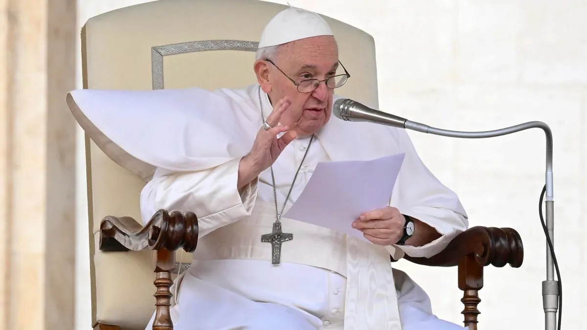 El papa recuerda que la Iglesia debe acoger a parejas convivientes y divorciados