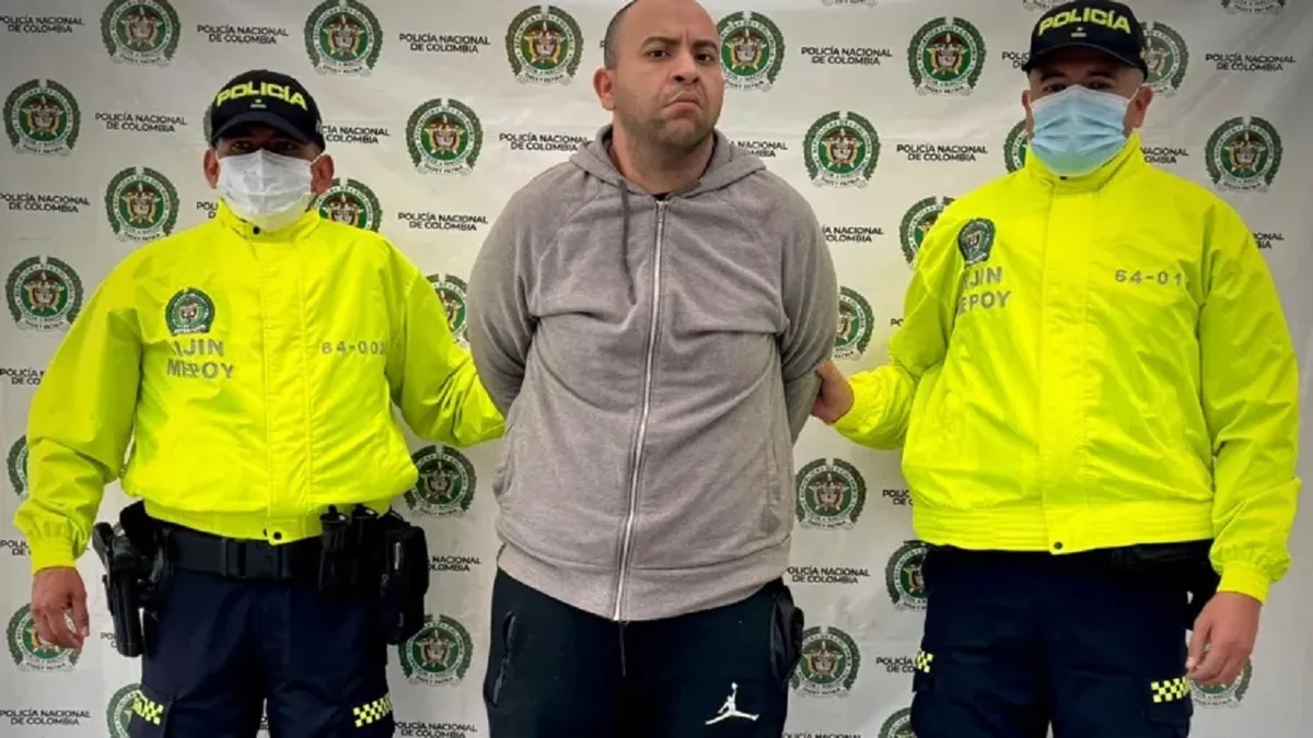 Presidente Petro confirma que extraditará a acusado de asesinar a un carabinero chileno