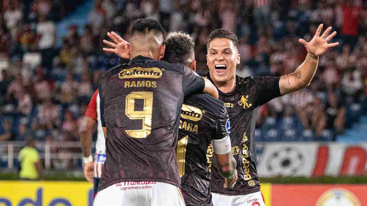 Copa Sudamericana: América vence por penaltis al Junior en Barranquilla