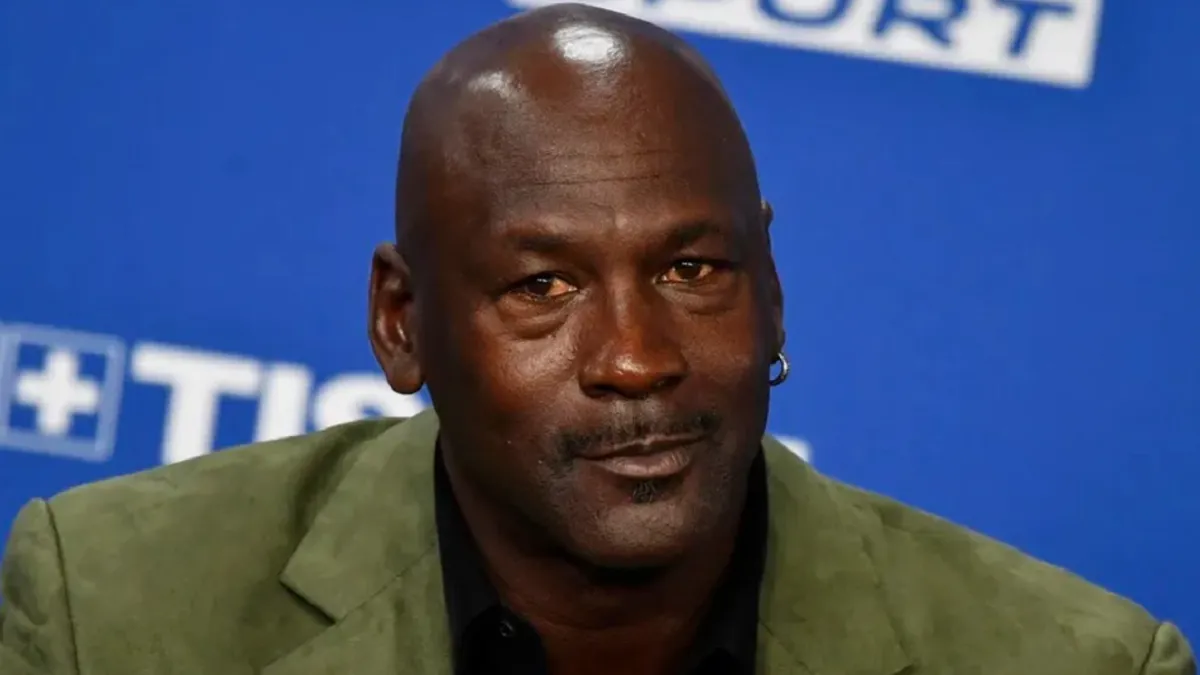 Michael Jordan niega haber pedido el voto para Donald Trump en respuesta a un ‘post’ falso