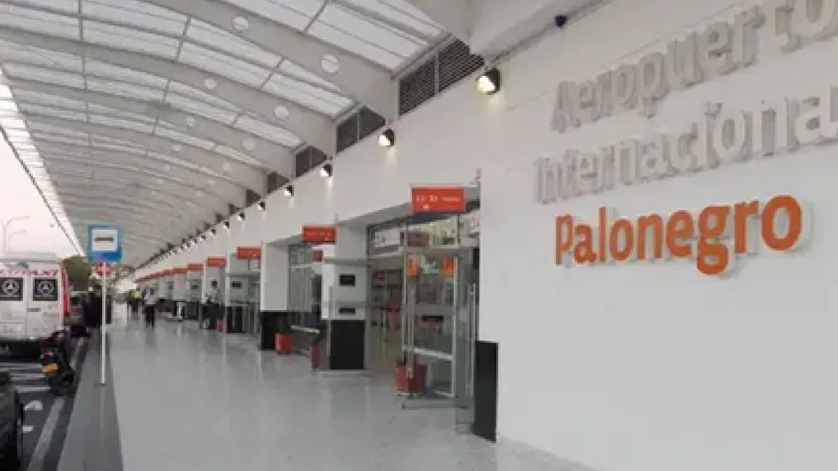 Aeropuerto de Bucaramanga opera con restricciones por bloqueos campesinos