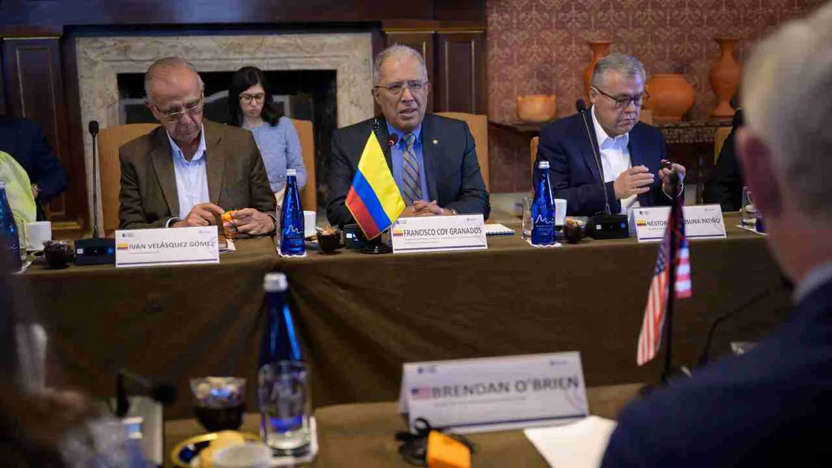 Congresistas de EEUU visitaron Colombia para discutir paz y política de drogas