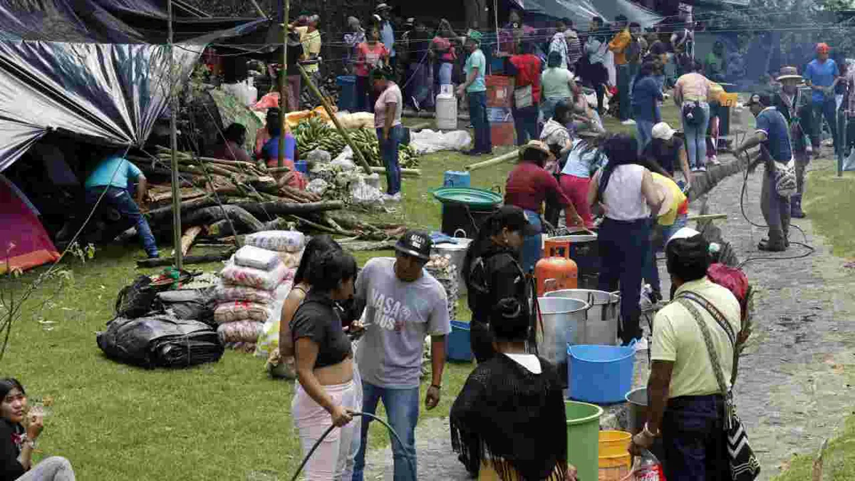 Miles de indígenas llegaron a Bogotá para exigir medidas frente a violencia en el Cauca