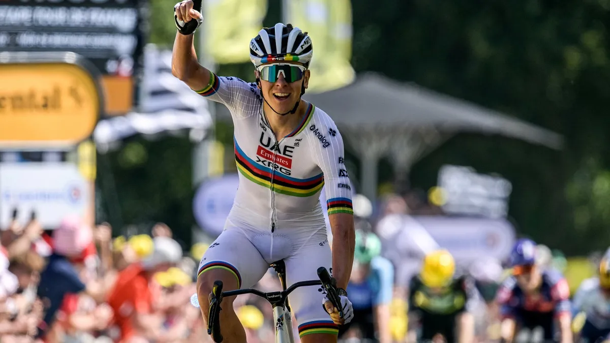 Pogacar gana la séptima etapa del Tour de Francia y recupera el liderato de la general