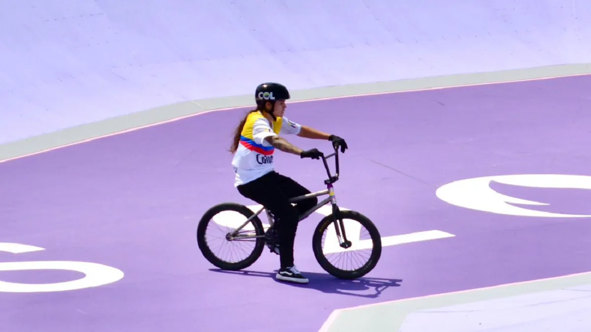 Queen Saray en la final olímpica del BMX Freestyle