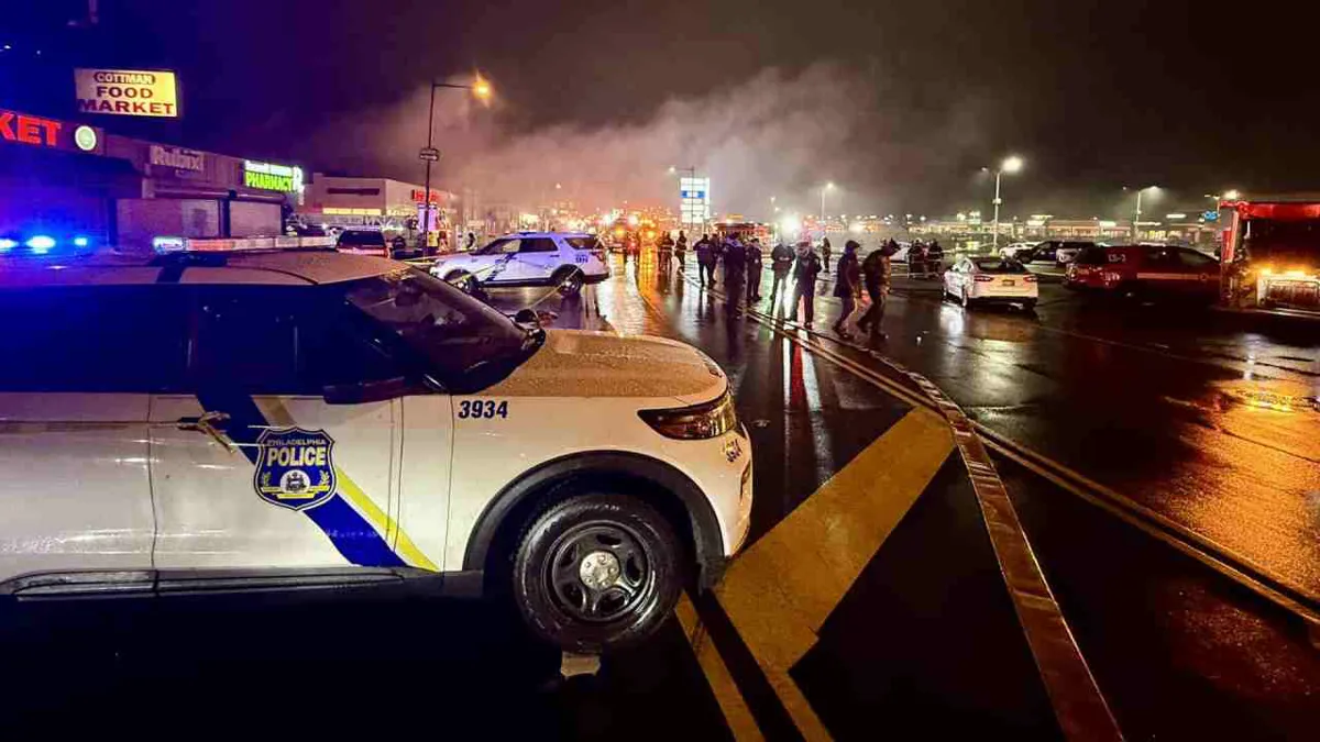 Al menos seis muertos tras accidente de un avión en zona urbana de Filadelfia