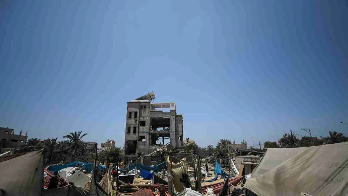 Mueren 15 palestinos en un bombardeo israelí contra una escuela de la ONU en Gaza