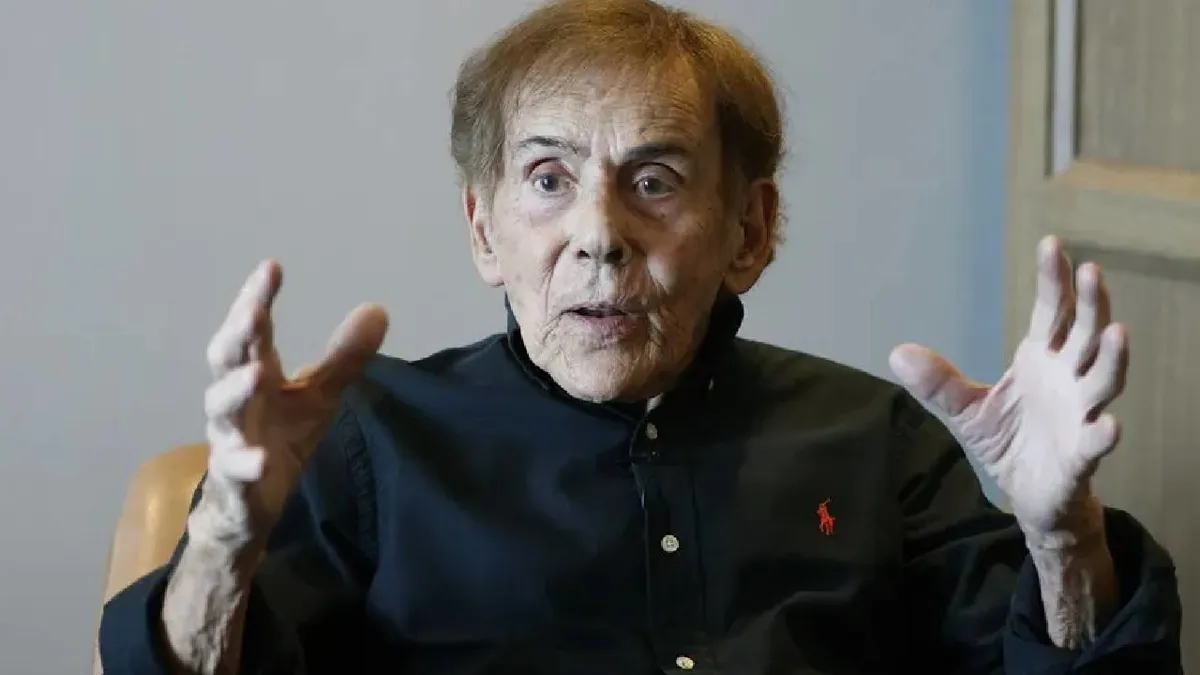El maestro David Manzur cumple 95 años dedicado con plenitud a la pintura