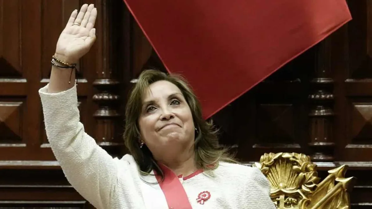 El Congreso de Perú destituye de manera exprés a la presidenta Dina Boluarte