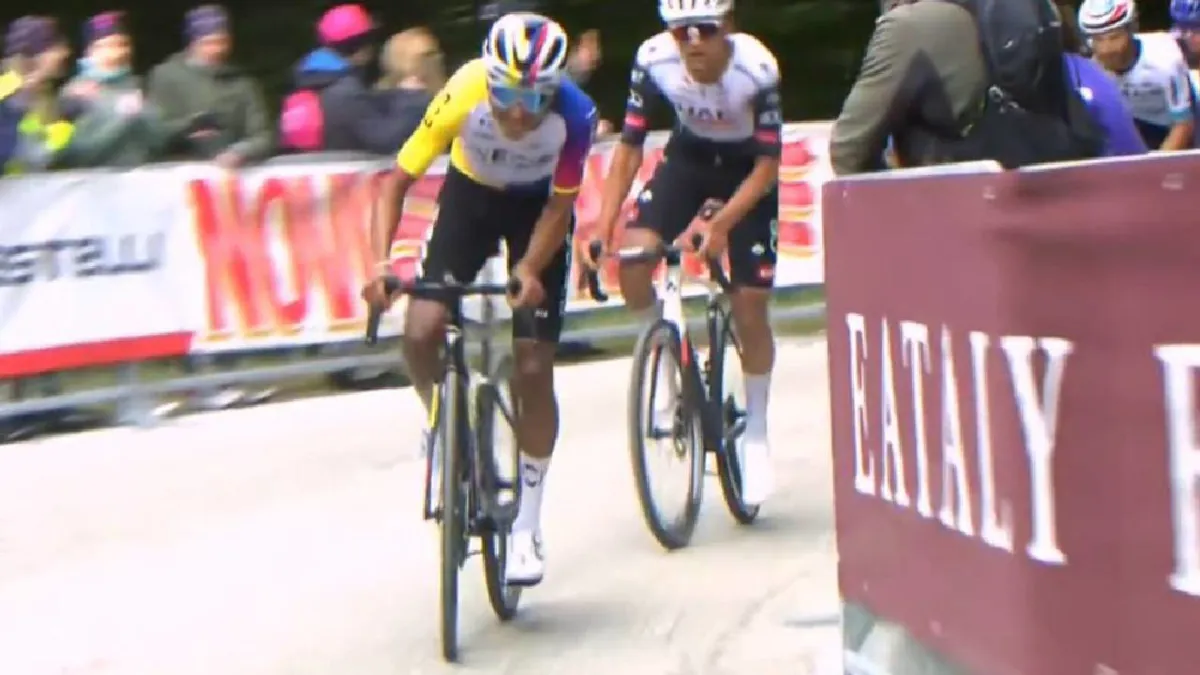 Egan Bernal fue tercero en la séptima etapa del Giro de Italia