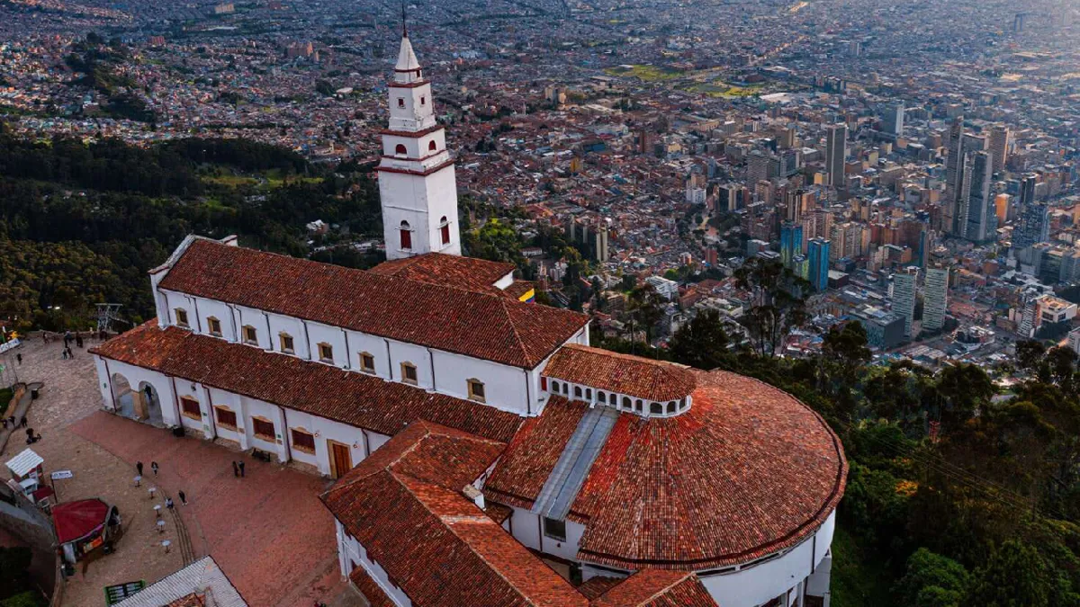 Monserrate en Semana Santa 2026: horarios, tarifas y restricciones para subir al cerro de Bogotá