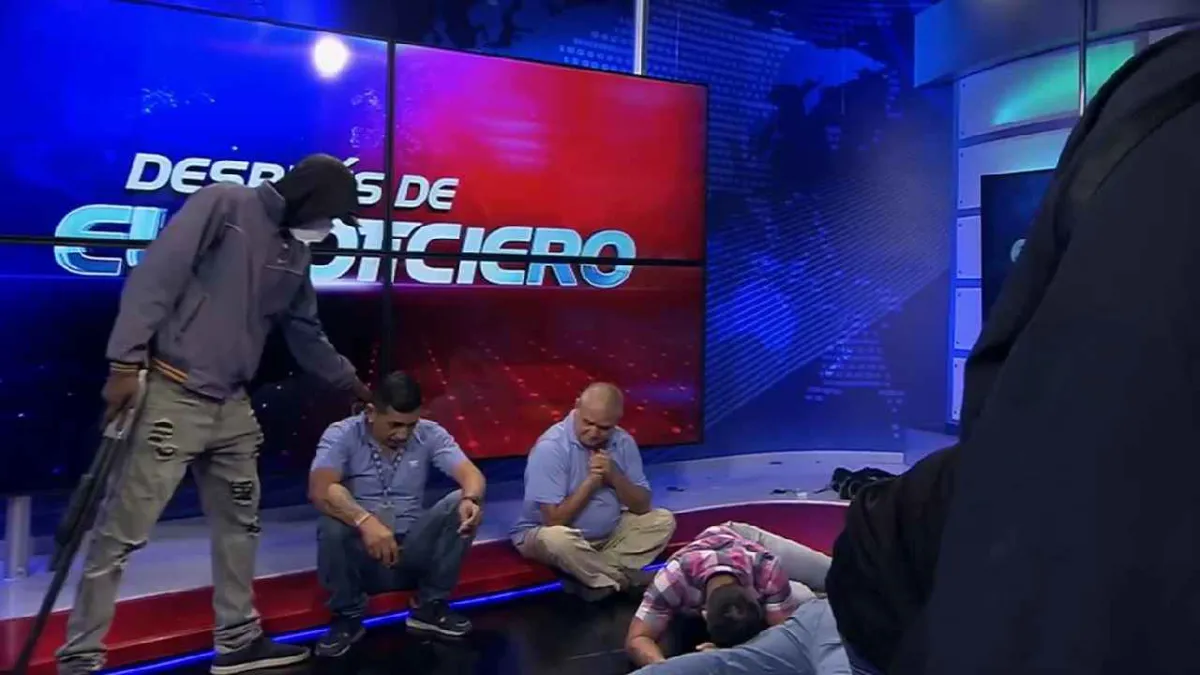 Caos en Ecuador: Grupo armado toma rehenes en canal de televisión
