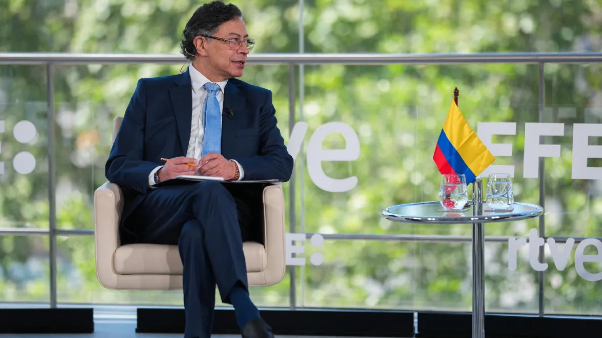 Gustavo Petro dice que Hitler “está vivo” por la xenofobia en Europa